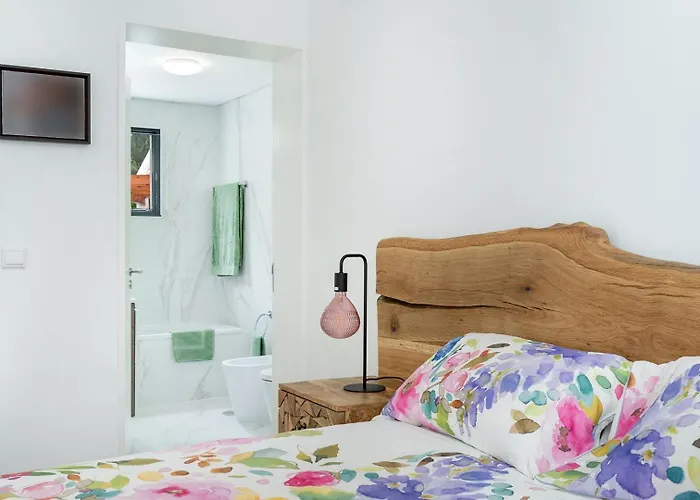 Sao Bras Luxury - Jacuzzi & Garden