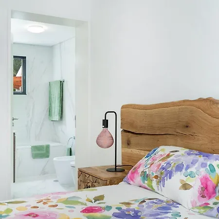 Sao Bras Luxury - Jacuzzi & Garden