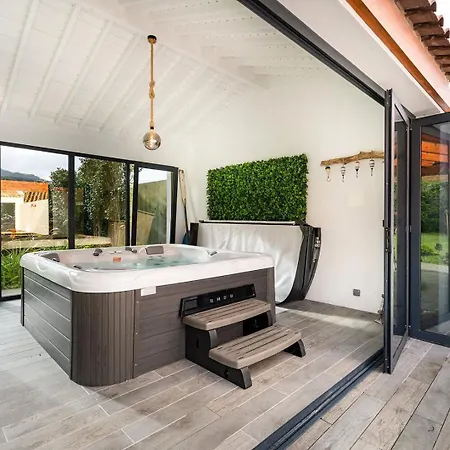 Welcomebuddy - Sao Bras Collection Jacuzzi&garden *
